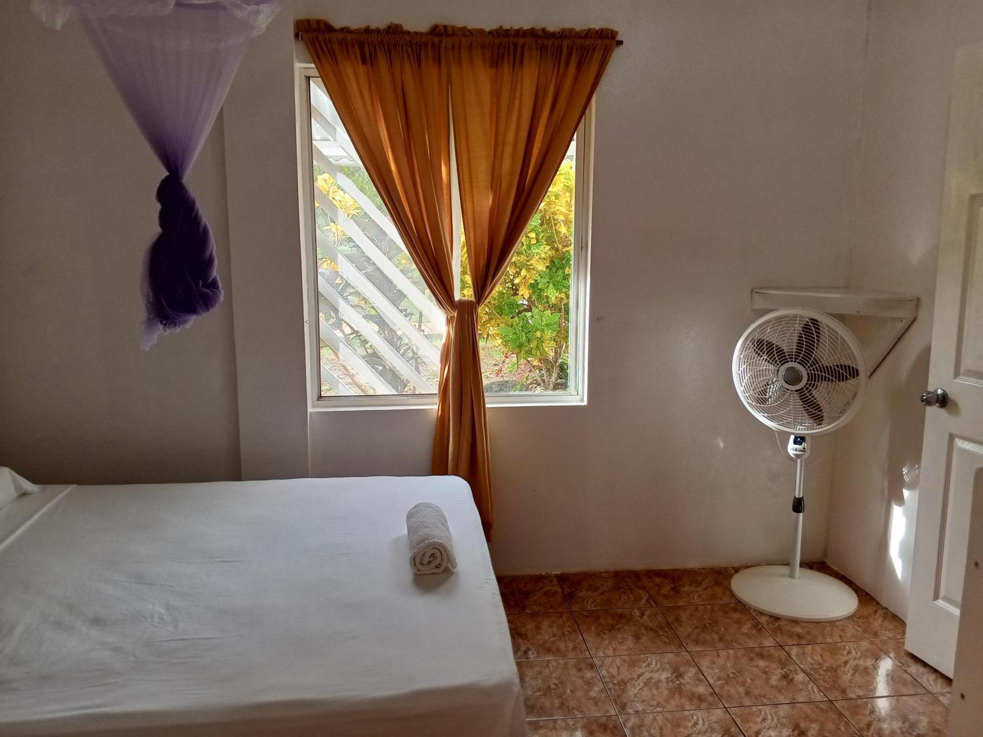 Christina'S Guest House Official リトル・コーン島 エクステリア 写真