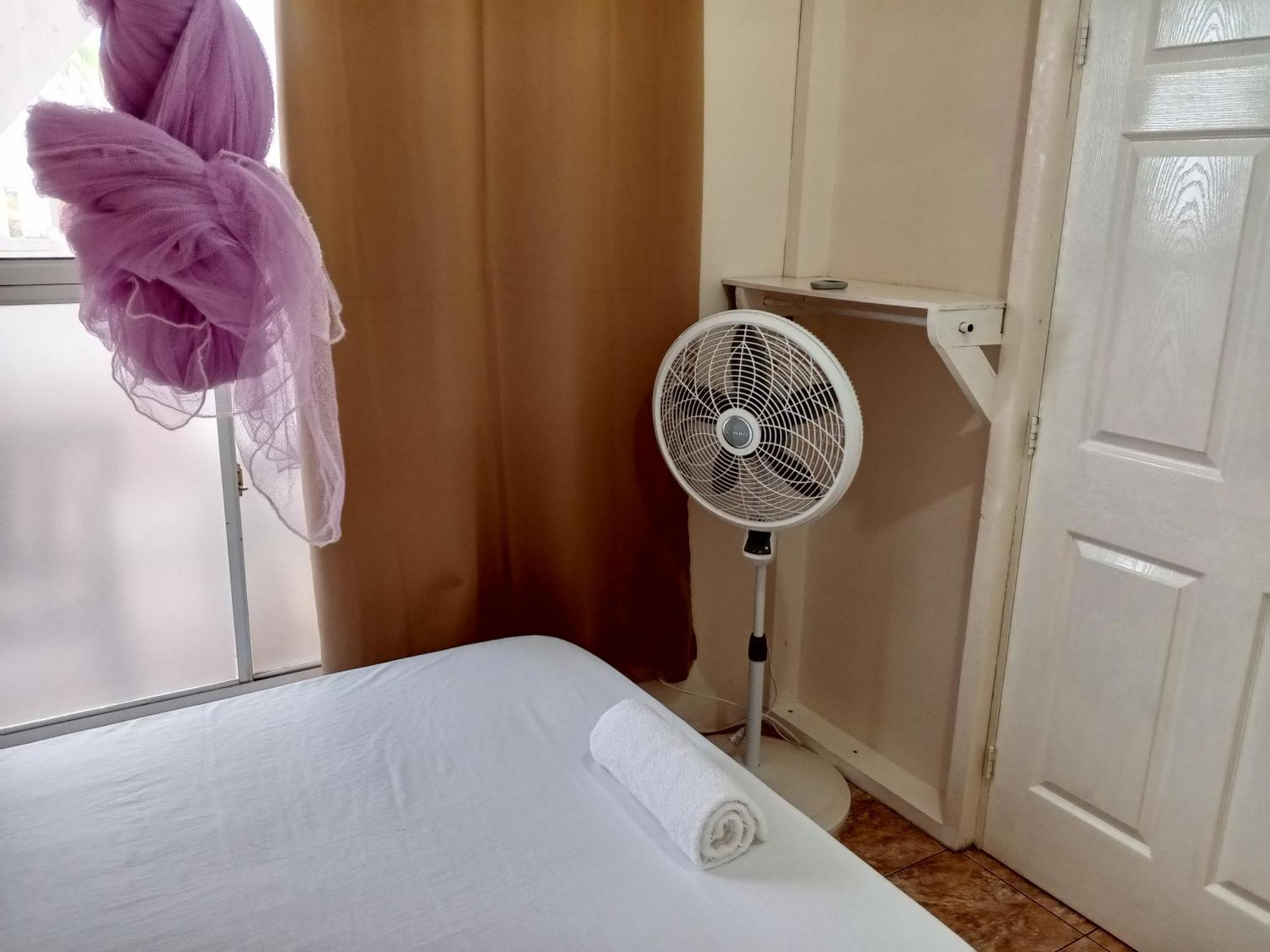 Christina'S Guest House Official リトル・コーン島 エクステリア 写真